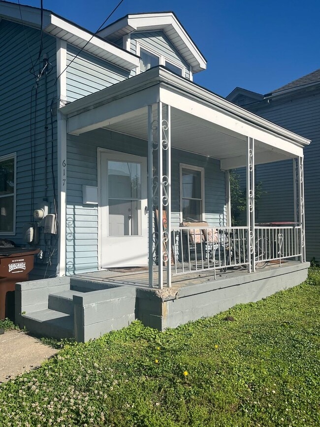 Building Photo - 617 Van Roberts Pl