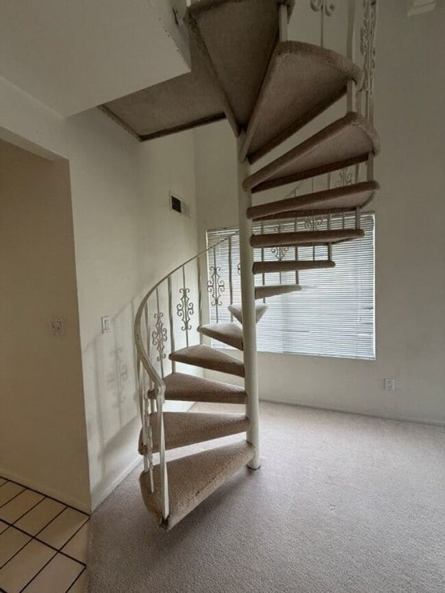 Building Photo - 4901 S Calle Los Cerros Dr
