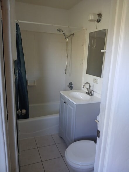 Building Photo - 7848 Normal Ave