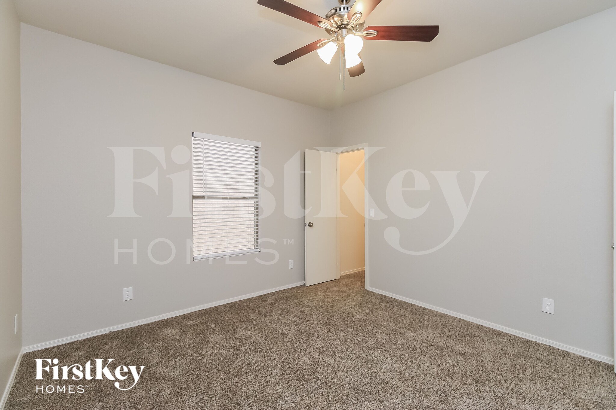 Building Photo - 1232 E Omega Dr