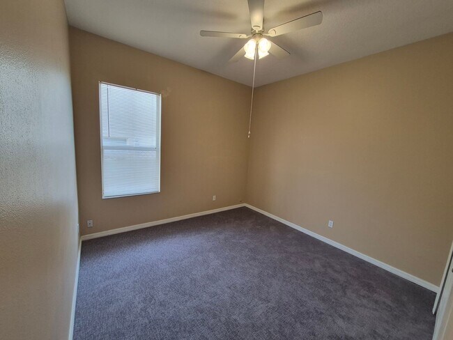 Building Photo - 5403 Loma Vista Loop