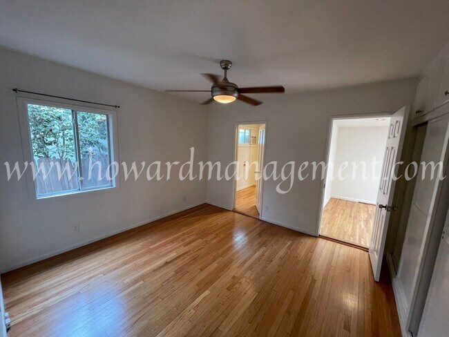 Building Photo - Beautiful Home On Corner Lot With Large Ba...