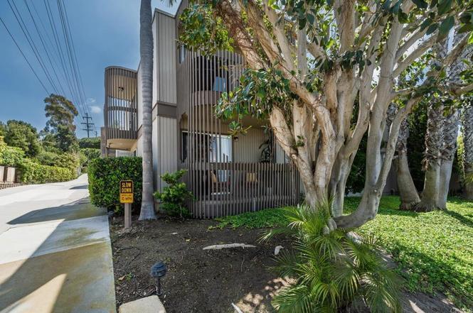 Building Photo - 155 Rosebay Dr
