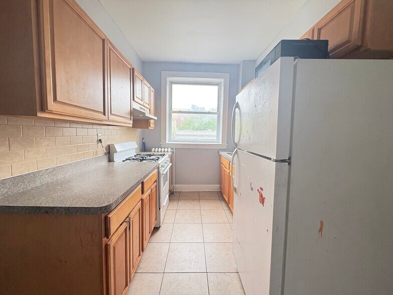 207 S Harrison St 32 - 220 S Harrison St