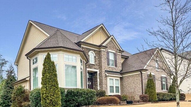 Building Photo - Stunning Cumming Executive Home, Hand Scraped Hardwoods, Custom Upgrades!