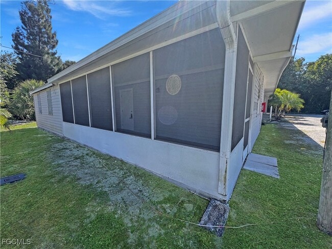 Building Photo - 15206 Stringfellow Rd