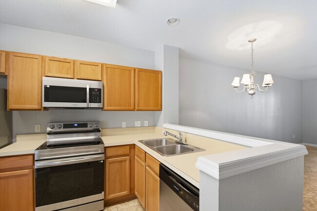 Building Photo - 1450 Stockton Dr