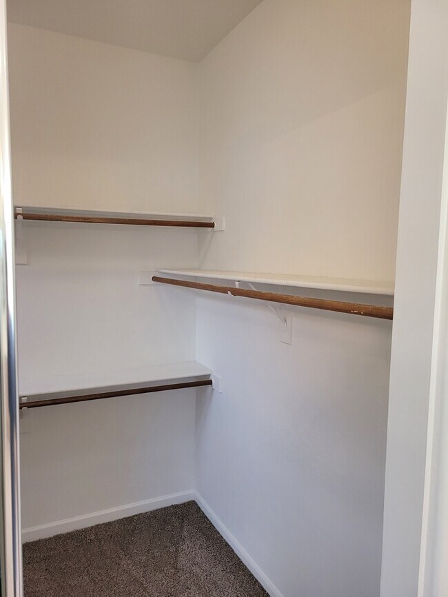 Building Photo - BEAUTIFUL 3/2 HOUSE FOR RENT IN TATUM RANCH