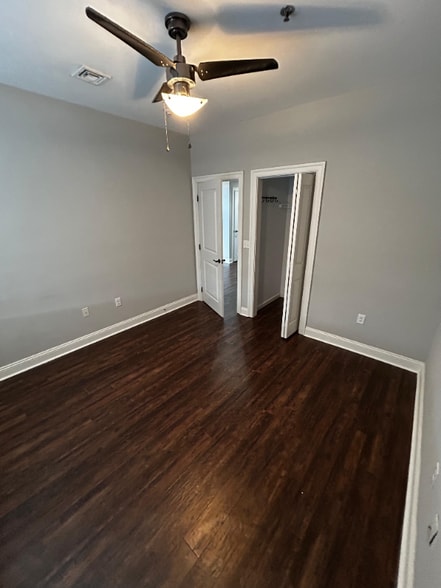 Building Photo - 970 Ridge Ave