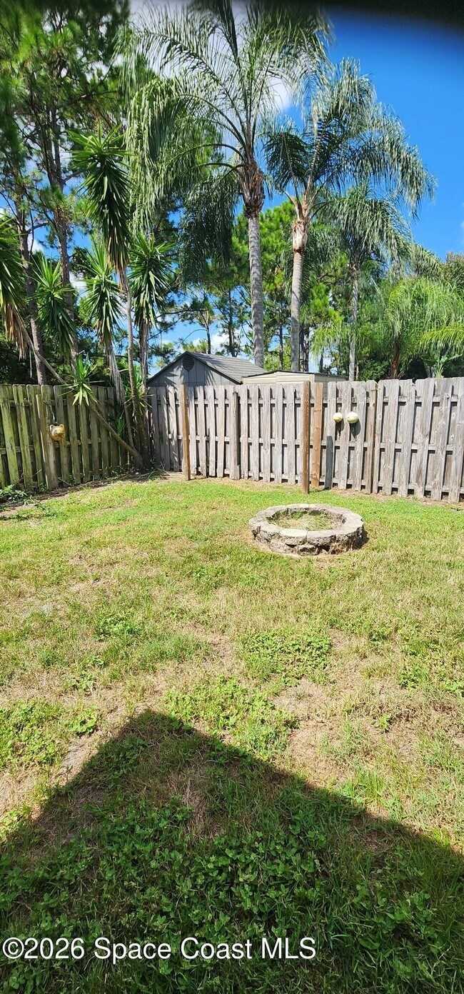Building Photo - 428 Heathrow Cir
