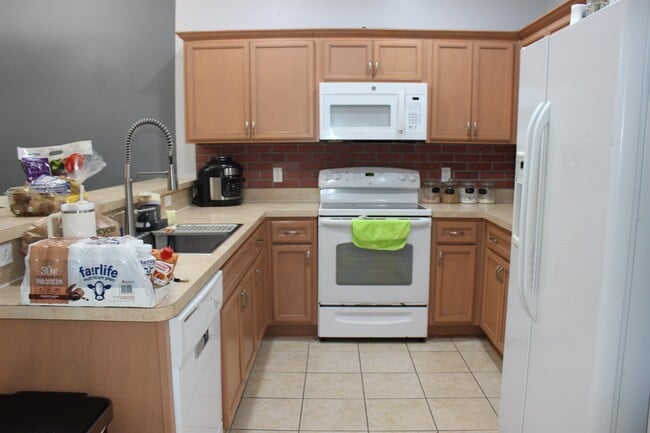 Building Photo - 682 Brooke Hampton Dr