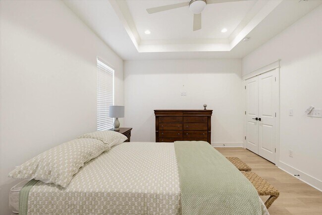 Building Photo - 4052 Poets Trl