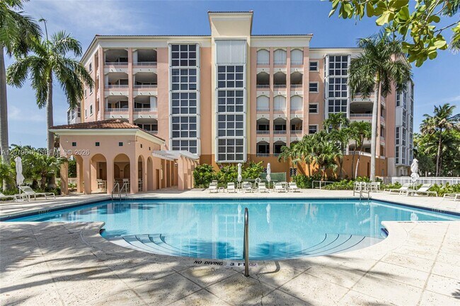 Building Photo - 731 Crandon Blvd