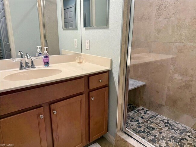 Building Photo - 9735 Acqua Ct