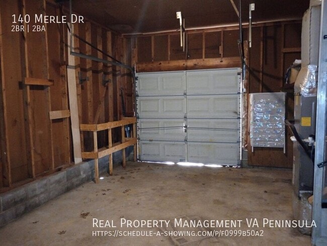 Building Photo - 140 Merle Dr