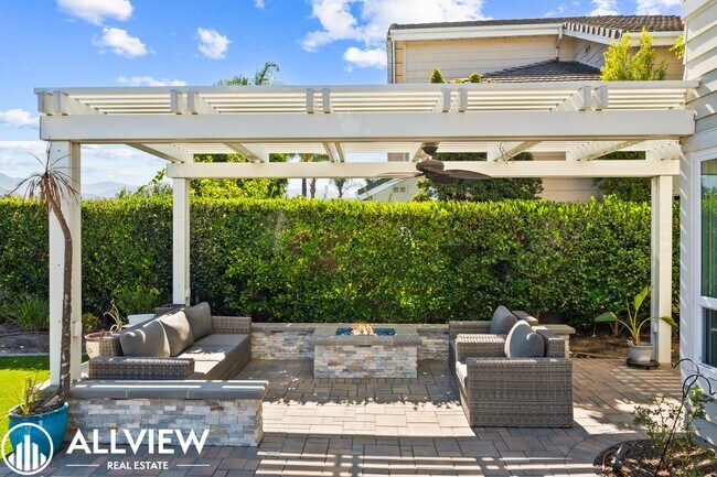 Building Photo - Luxury Living in the Prestigious Guard-Gated Community of Dove Canyon