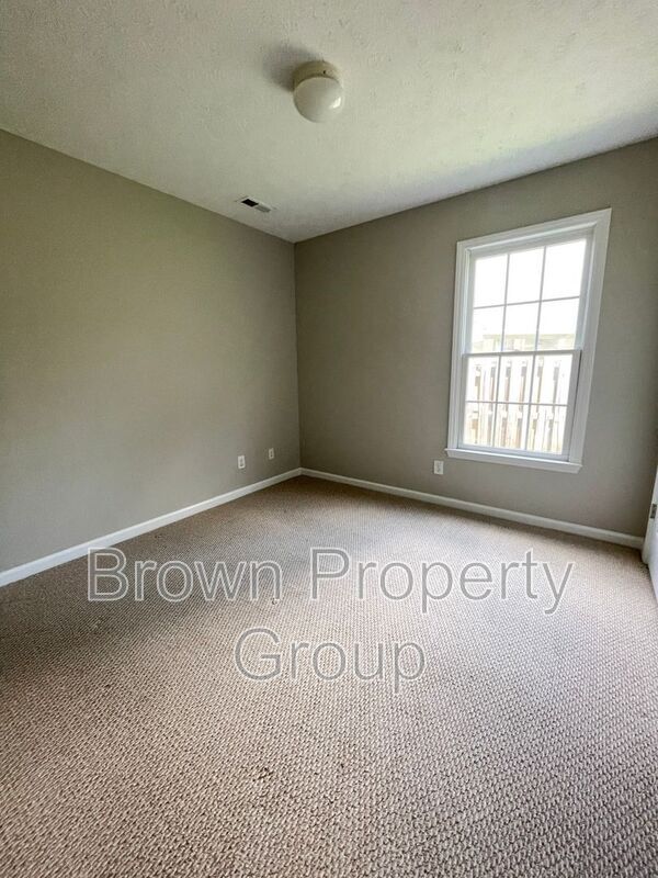 Building Photo - 6307 Fox Glen Dr