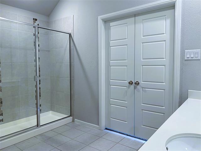 Building Photo - 6011 Priory Dr