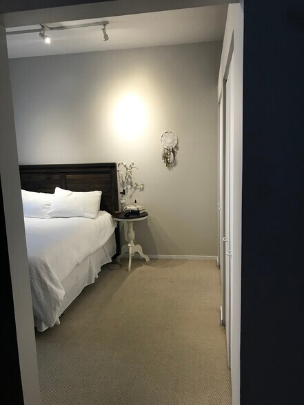 Bedroom (Barn door closer) - 811 S Lytle St