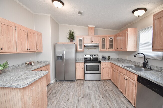 Building Photo - 807 E Mesquite Ln