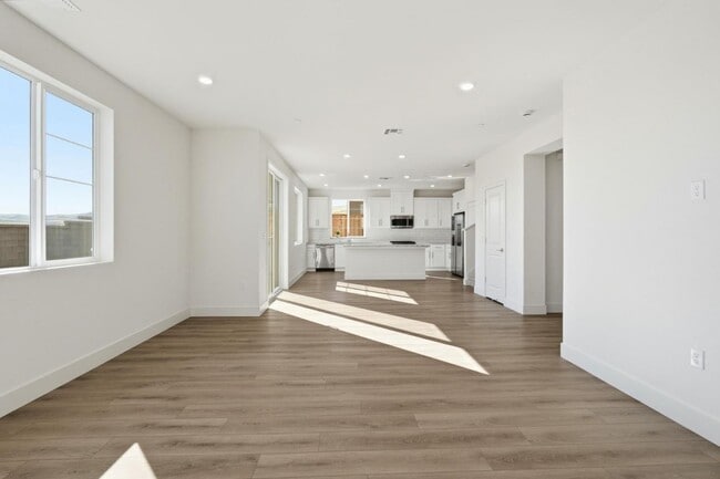 Building Photo - 5728 Placer Dr