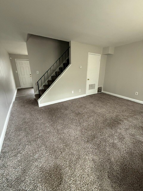 Building Photo - 6506 Hasler Ln