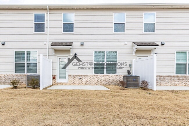 Building Photo - 4208 Oswin Dr