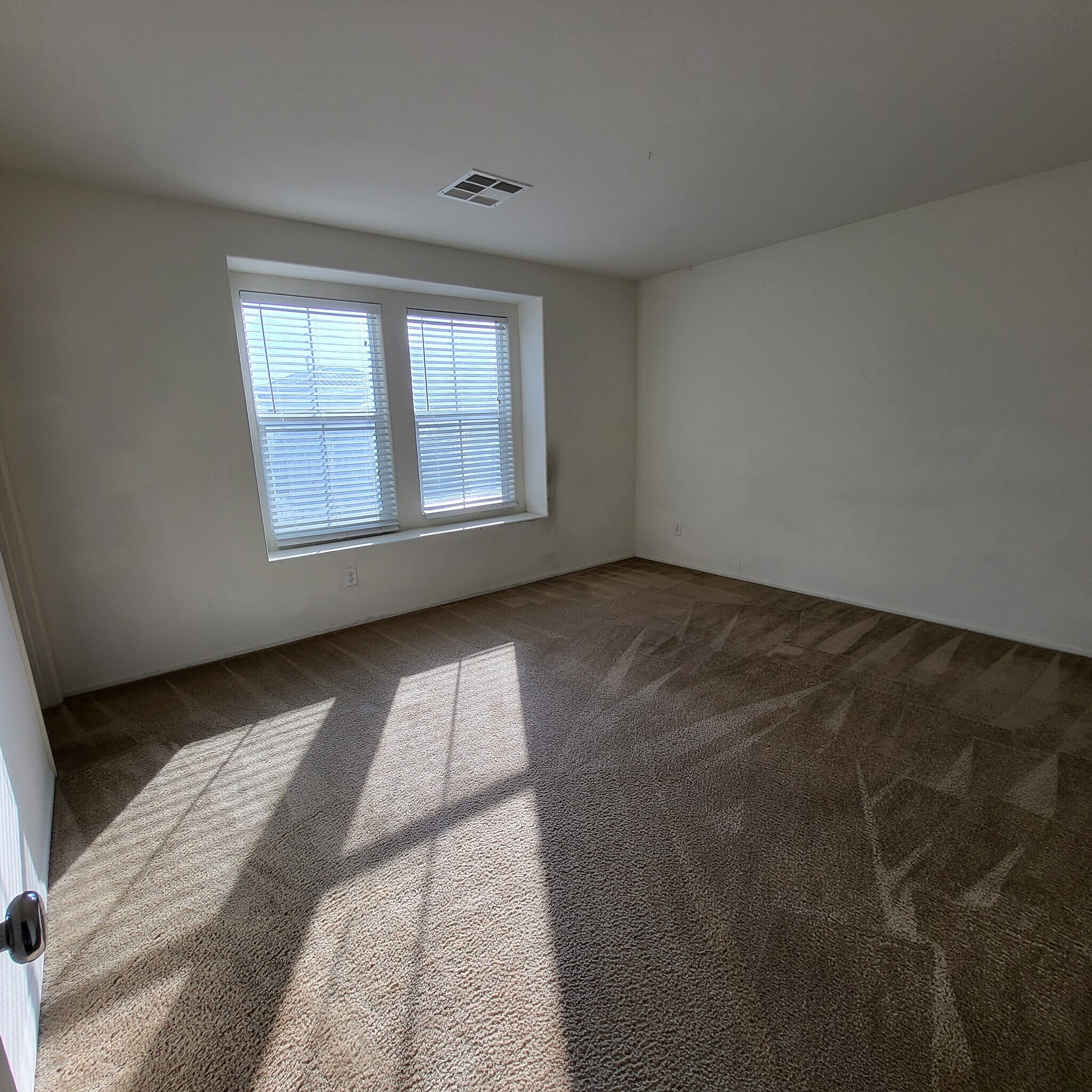 Building Photo - 9282 Keystone Ridge Ave