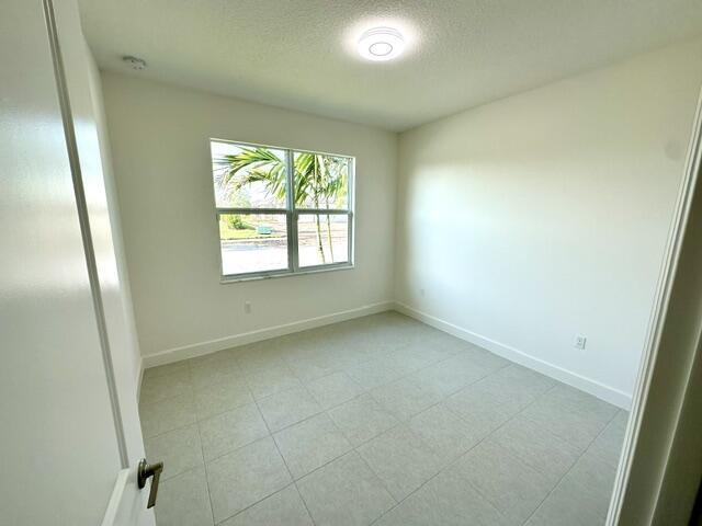 Building Photo - 11785 SW Oceanus Blvd