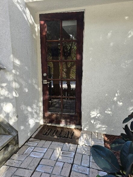 Primary Photo - 3345 Oliphant St