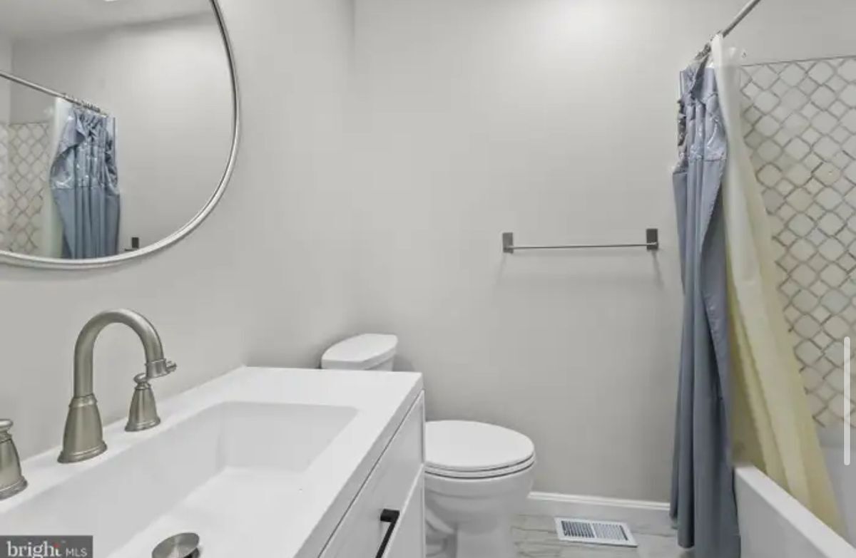 Building Photo - 5770 Katsura Ct