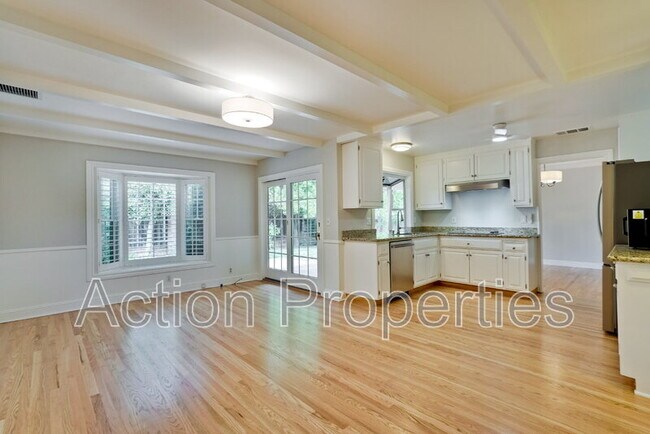 Building Photo - 2704 Doverton Square