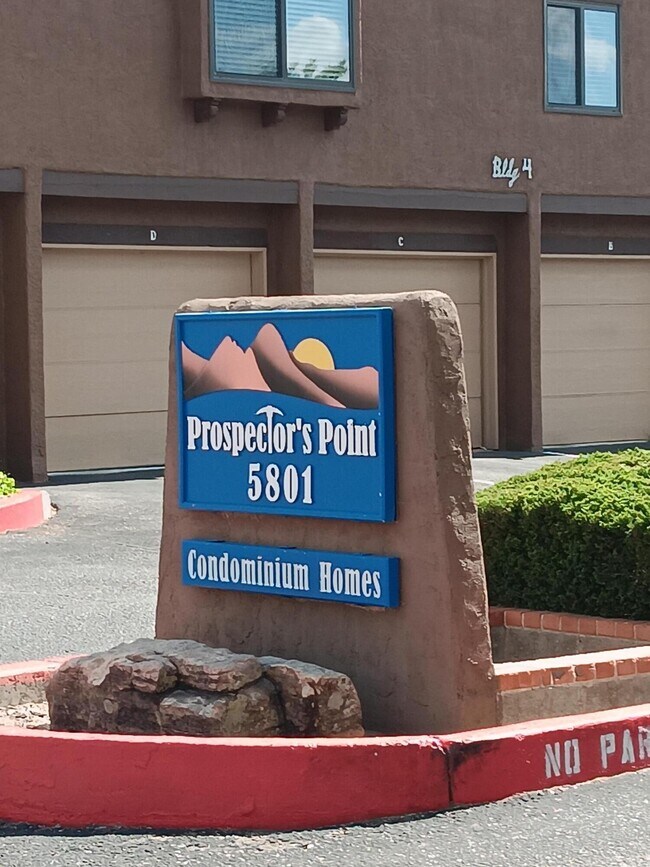 5801 Lowell St NE 5801 Lowell St NE Albuquerque NM 87111 Apartment