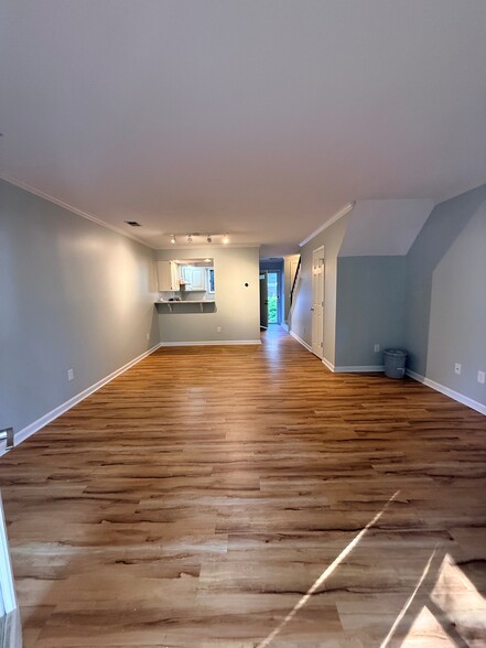 Building Photo - 1458 Barton Place Dr