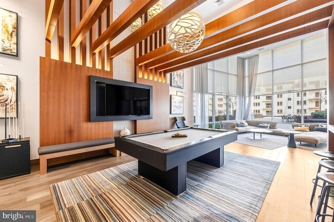 Building Photo - 145 Riverhaven Dr