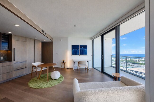 Building Photo - Koula 1-bedroom, 1-bathroom, with 1-assigned parking stall