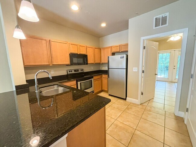 Building Photo - Chase Hollow #40