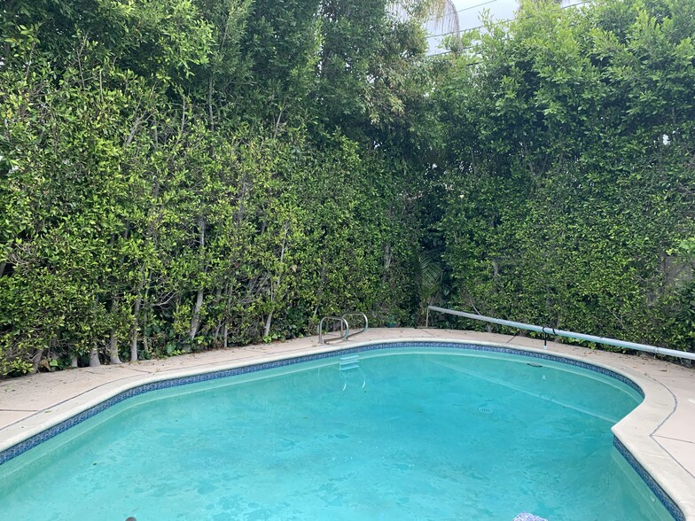 Private pool with Jacuzzi - 1906 Veteran Ave