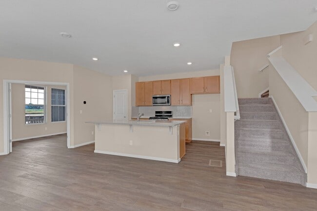 Building Photo - Contemporary 3 bedroom attached residence ...