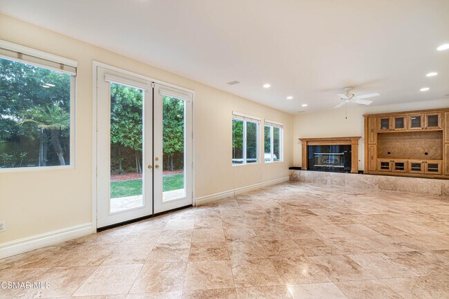 Building Photo - 5197 Via Jacinto