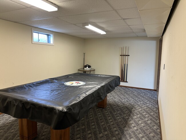 Building Photo - 2427 Mallard Dr