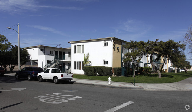 Primary Photo - Wakeham-Grant Apartments