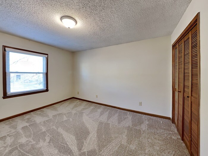 Building Photo - 1278 Summit Chase Dr SW