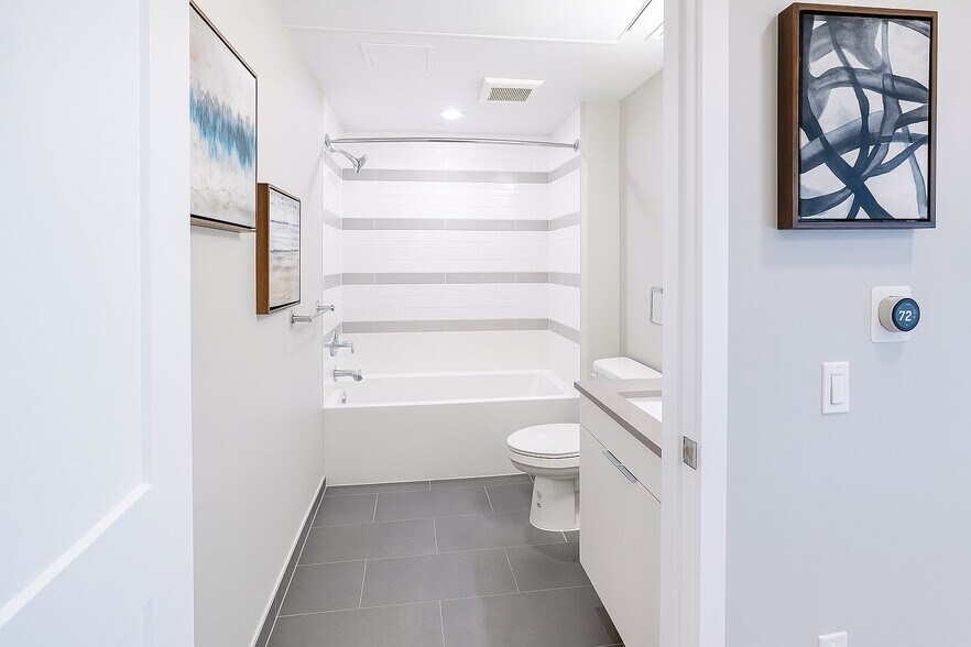 Building Photo - 2210 Wisconsin Ave NW