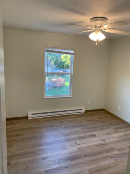 Building Photo - 42 Glover Ave