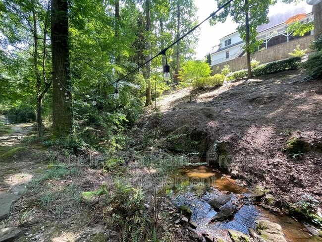 Building Photo - 6321 Hunting Creek Rd NE