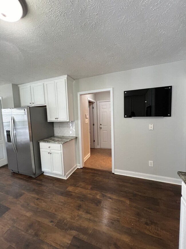 Building Photo - Gorgeous Westgate Home with Access to Community Amenities