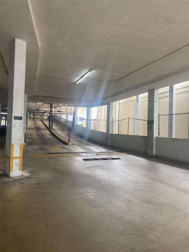 Building Photo - 13499 Biscayne Blvd