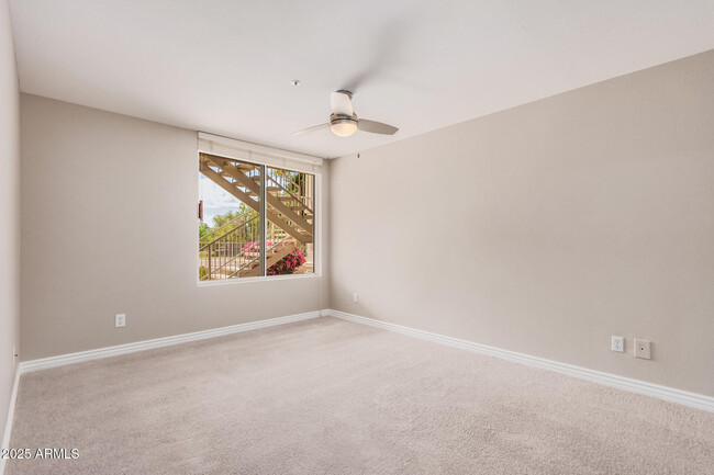 Building Photo - 10080 E Mountainview Lake Dr