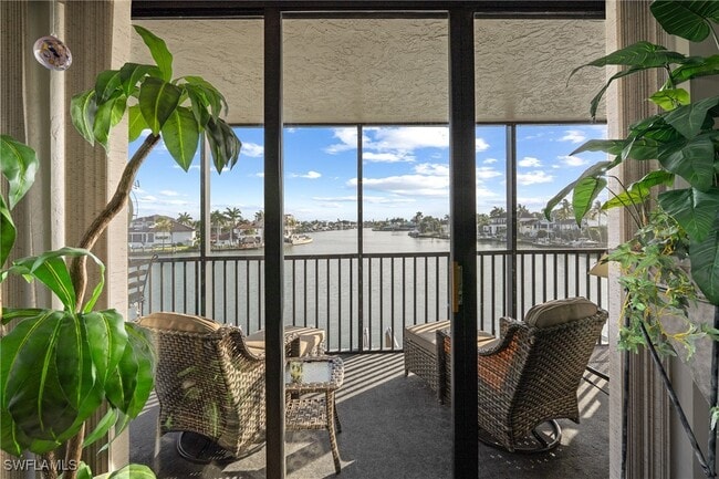 Building Photo - 10420 Gulf Shore Dr